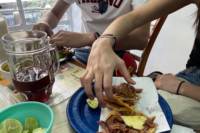 El Centro Street Food Walking Tour - Alameda Central and tamales: a pause that still feeds you