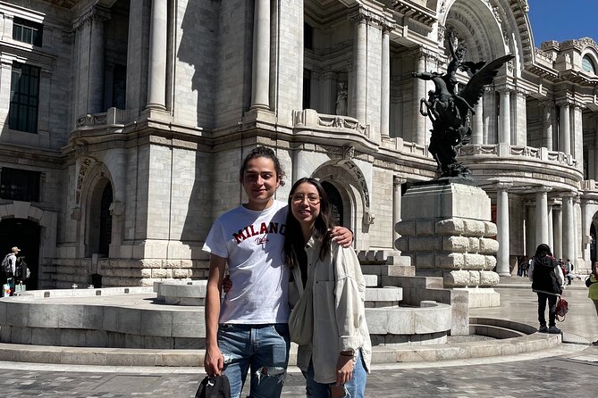 El Centro Street Food Walking Tour - Palacio de Bellas Artes: history briefing and what to expect on-site