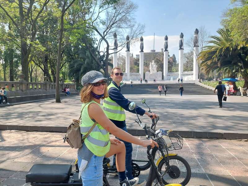 Electric Bike City Tour with a taco stop. - Parque Tamayo, Audiorama, and Mexico Park: modern stops with local texture