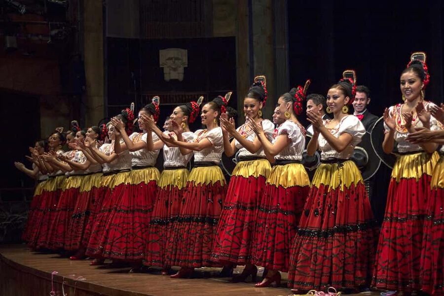 Enjoy the Folkloric Ballet at the Palacio de Bellas Artes - What You’ll See: Dances, Legends, and Live Orchestra