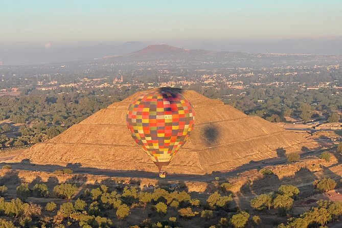 Eternal Experience Balloon flight over the Teotihuacan Pyramids - The balloon flight: what you’re actually buying