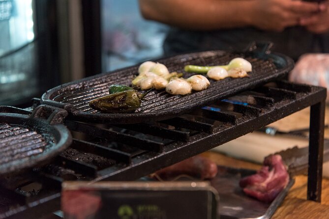 EXCLUSIVE MARKETS TOUR IN MEXICO CITY – Small Groups - Mercado Craft Time at La Ciudadela: How the Guide Shapes Your Shopping