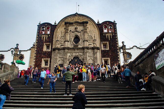 EXCLUSIVE TOUR Basilica of Guadeloupe – small groups - Museo de la Basilica: a short museum stop that adds depth