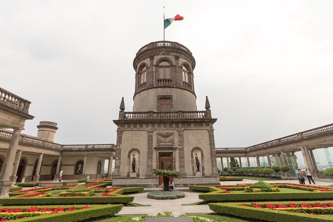 EXCLUSIVE TOUR Chapultepec Castle - Small Groups - Inside the castle: 12 halls and 22 recreated rooms in one coherent timeline