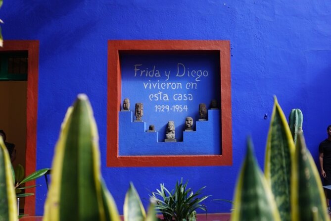 EXCLUSIVE TOUR Frida Kahlo, Coyoacan and Xochimilco - small groups - Transportation, pacing, and what to expect across 8 hours 45 minutes