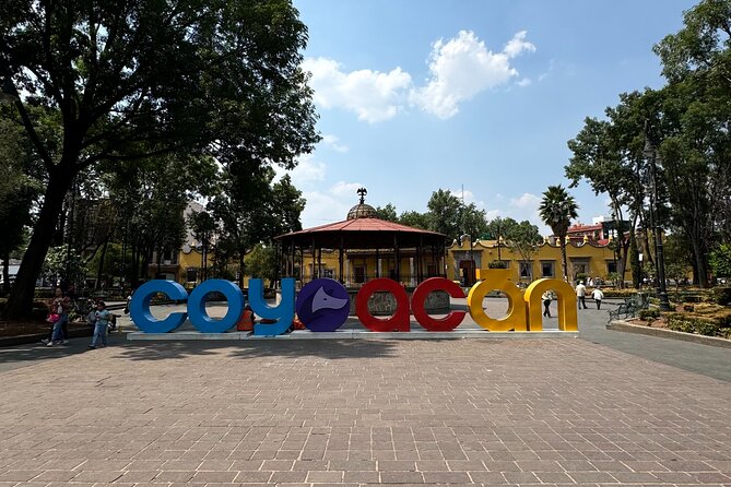 EXCLUSIVE TOUR Frida Kahlo, Coyoacan and Xochimilco - small groups - Who this tour fits best (and who should think twice)