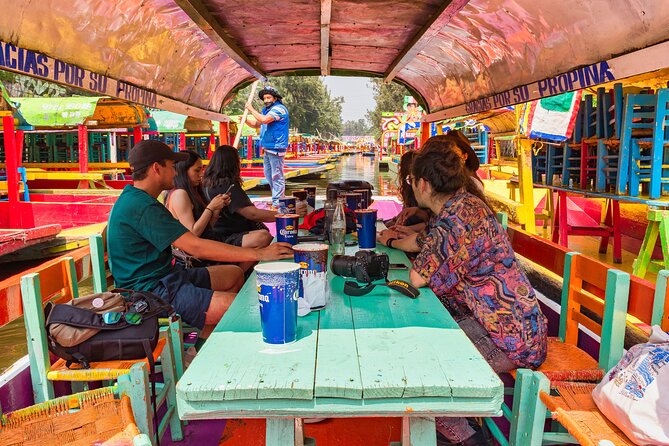 EXCLUSIVE TOUR Frida Kahlo, Coyoacan and Xochimilco - small groups - Stop 1: Xochimilco canals by trajinera (2 hours)