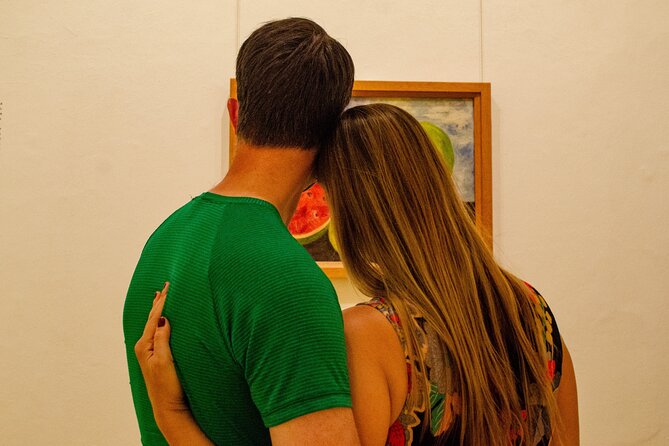 EXCLUSIVE TOUR Frida Kahlo Museum - SMALL GROUPS - Group size and the guide-to-room ratio
