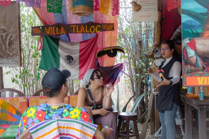 Exclusive Tour in Teotihuacan, Breakfast in the Cave and CDMX pick-up - Cacao Cacahuatl workshop: chili chocolate, grasshoppers, and making your own