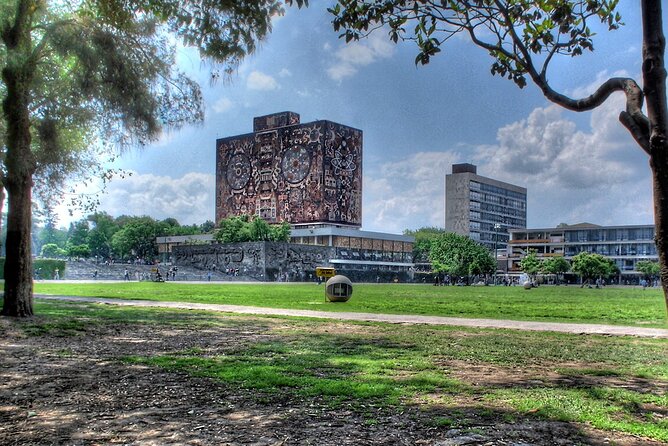 EXCLUSIVE TOUR: Murals+Ciudad Universitaria Stadium-small groups - What to expect from the route and timing