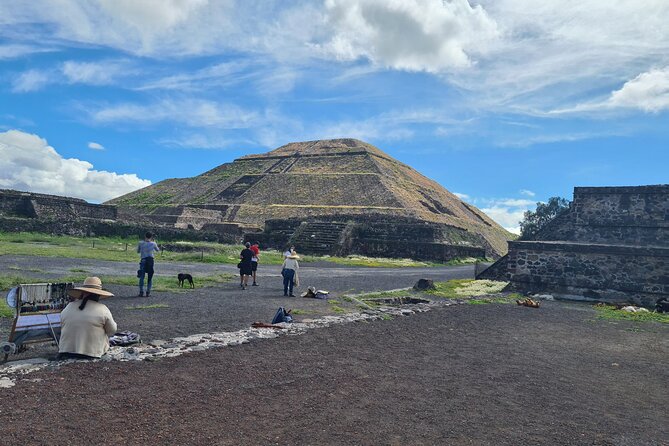 EXCLUSIVE TOUR Teotihuacán - Small Groups - Pickup and Transportation Reality: What the Logistics Really Feel Like