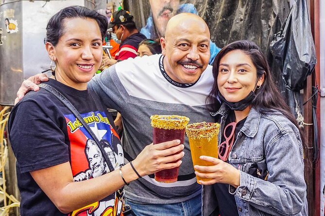 Explore the Barrio Bravo of Tepito with local guides - Stop 3: Parroquia de San Francisco, 16th-Century Calm, Crypts Included