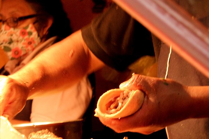 Flavors of Mexico City: A Tasty Urban Expedition - Guides and the Personal Touch: What a Private Format Changes