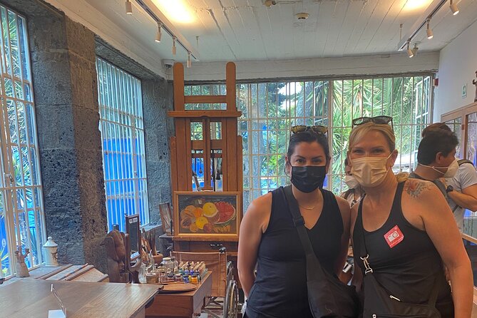 Frida Kahlo Museum Tour: A Journey Through Art and Legacy - Meeting at Fuente de los Coyotes: start time matters more than you think