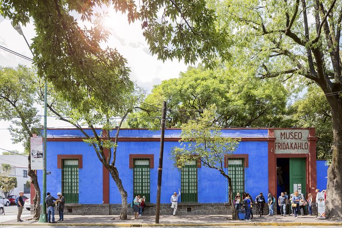 Frida Kahlo's House, Coyoacan and Xochimilco - All Day Tour - A smart way to cover Xochimilco and Casa Azul in one booking