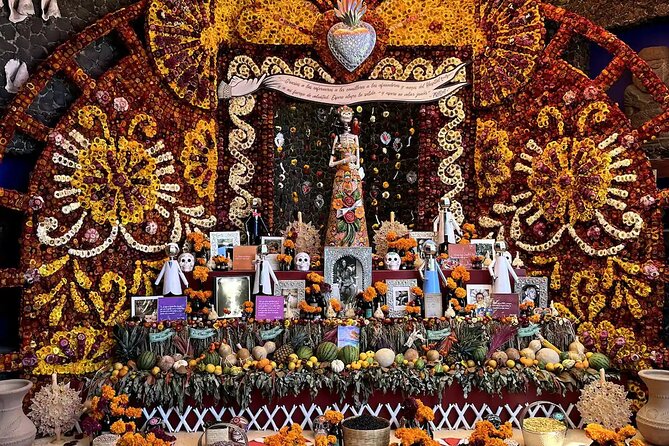 Frida Kahlo VIP-Walk, Market and Churros Museum Tickets Included - Coyoacán on foot with a Frida storyline