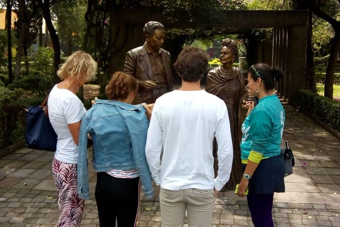 Frida's Heart Guided Biking Tour in Coyoacán - Stop 4 back through Coyoacán: squares, churches, and the Frida museum link