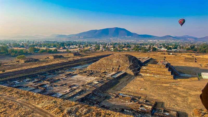From CDMX: Hot air balloon ride, guided visits to Teotihuacan and Guadalupe - Lunch time and the fiesta ending: what to expect from the “sit and recover” part