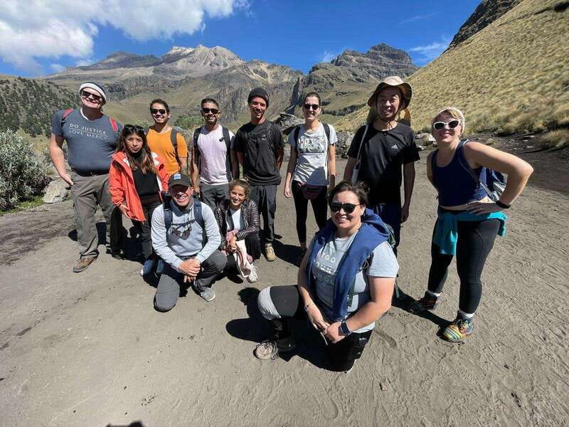 From CDMX: Trekking to Iztaccihuatl Volcano accompanied by a mountaineer - La Joya and the trail start: when the air changes