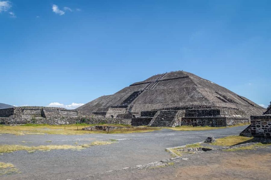 From Mexico City: Half-day tour to Teotihuacan - Morning Start at Hostal Amigo: Why 6:20 am Matters