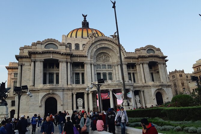 Full-Day Private Tour of Mexico City: Teotihuacan and Xochimilco - A 7:00 am start that makes the day feel efficient