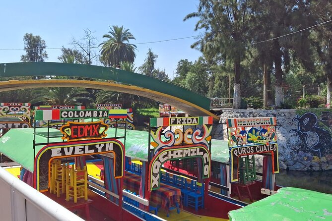 Full-Day Private Tour of Mexico City: Teotihuacan and Xochimilco - Food tour time: tacos, mole, tequila, mezcal, and cantinas