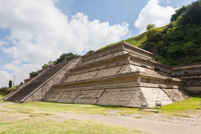 Full Day Puebla and Cholula Tour in Mexico City - Puebla Cathedral and El Rosario Chapel: architecture that repays attention