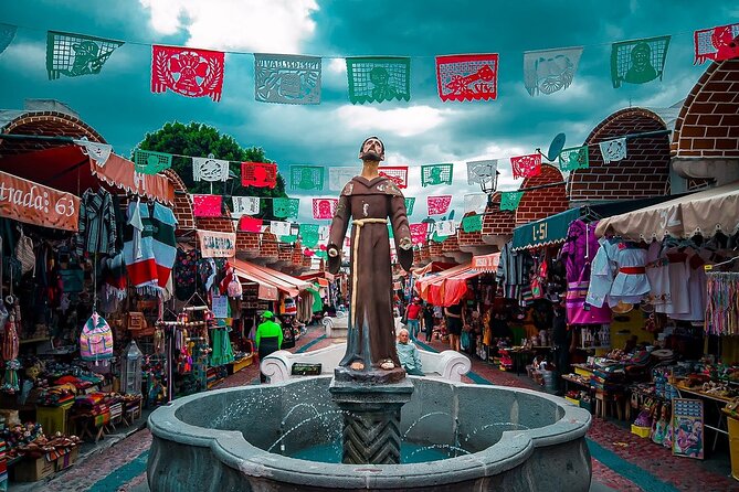 Full Day Puebla and Cholula Tour in Mexico City - El Parian Market: where shopping feels like part of the experience