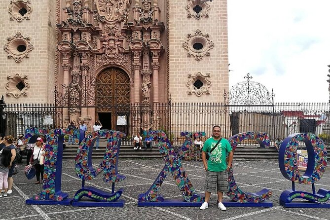 Full Day: Taxco and Cuernavaca - The drive to Taxco: time in the van, plus what you can control