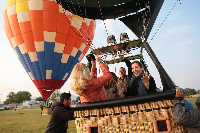 Full-Day Teotihuacan Hot Air Balloon Tour from Mexico City Including Transport - Getting picked up at 4:15–5:15 am and the 6am vs 8am flight split