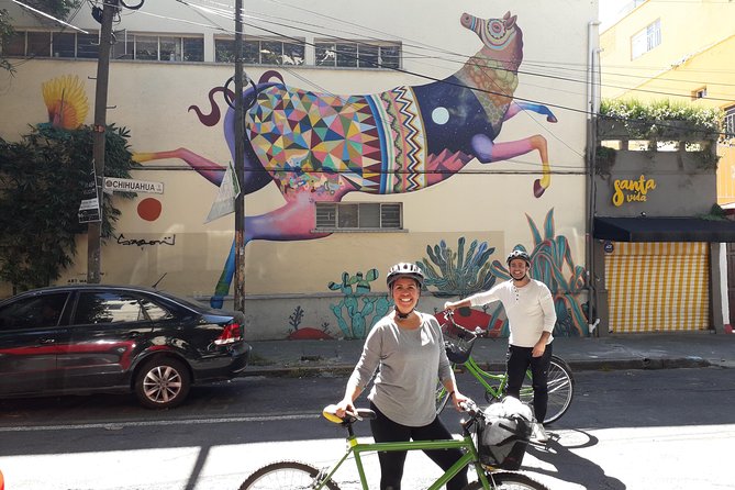 Graffiti & Urban Art Biketour w/ taco stop - Safety and comfort: bikes, helmets, and how to feel confident