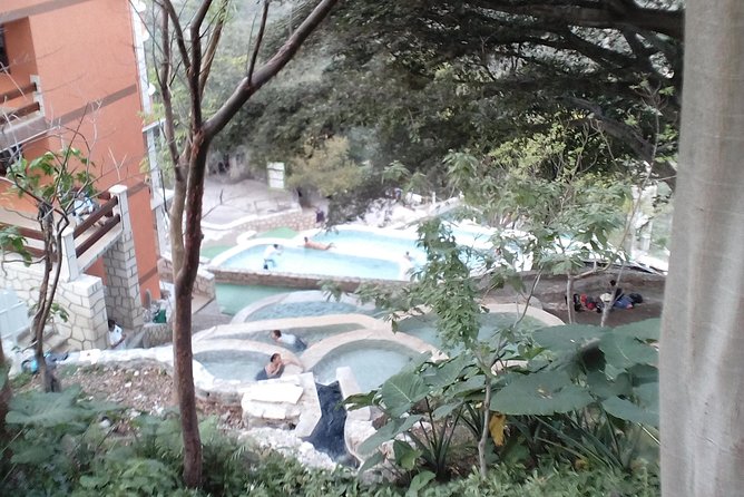 Grutas de Tulantongo - Grutas Tolantongo in plain terms: caves, warm water, and regulated swimming