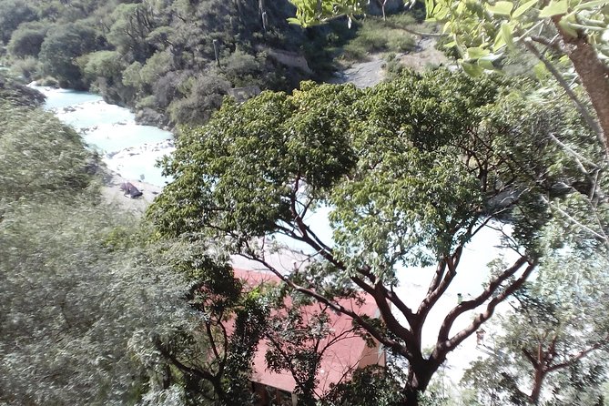 Grutas de Tulantongo - Stop 1: Tolantongo River swimming and the restaurant zone