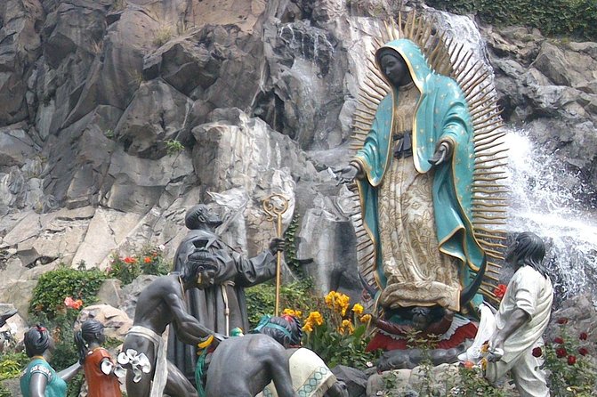 Guadalupe Shrine Tour - Wrap-up time: mass, photos, and a quiet stroll at the end