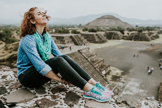 Guided Tour in Pyramids + Transportation + Breakfast in Cueva - From Angel of Independence to Teotihuacán in a half-day rhythm