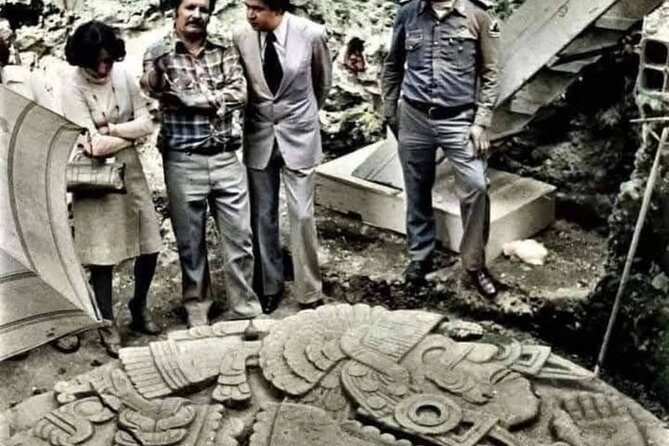 GUIDED TOUR PLUS in RUINS "TEMPLE MAJOR" with OFFICIAL GUIDES - Meeting point in Centro Histórico: get oriented fast