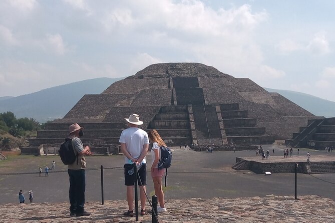 Guided Walking Tour to the Archaeological Zone of Teotihuacán - Meeting at Puerta 1: tickets, bathrooms, and your first orientation