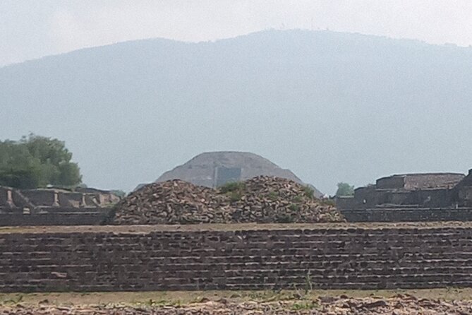 Guided Walking Tour to the Archaeological Zone of Teotihuacán - Pyramid of the Moon: acoustics, symmetry, and bird-sound highlights