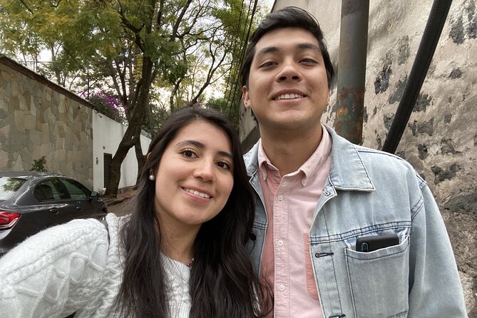 Hidden Gems of Mexico City: Exploration Game and Tour - How the Phone-Based Quest Actually Feels On Foot
