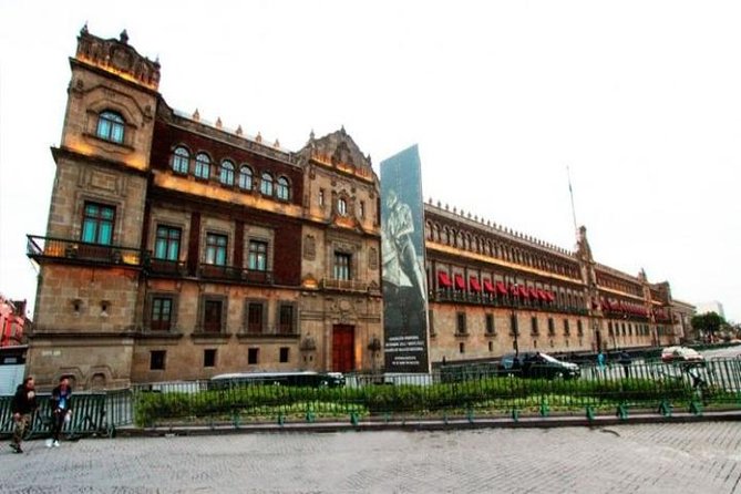 Historical downtown Mexico City & Teotihuacan Pyramids Mezcal tasting - Reforma and Plaza de las Tres Culturas: how Mexico City changed over time