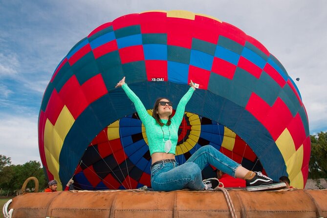 Hot Air Balloon Flight over Teotihuacan with CDMX Transportation - First stop: coffee, check-in, and balloon inflation viewing