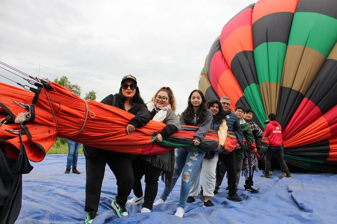 Hot Air Balloon Flight over Teotihuacan with CDMX Transportation - Landing toast, flight certificate, and the breakfast payoff