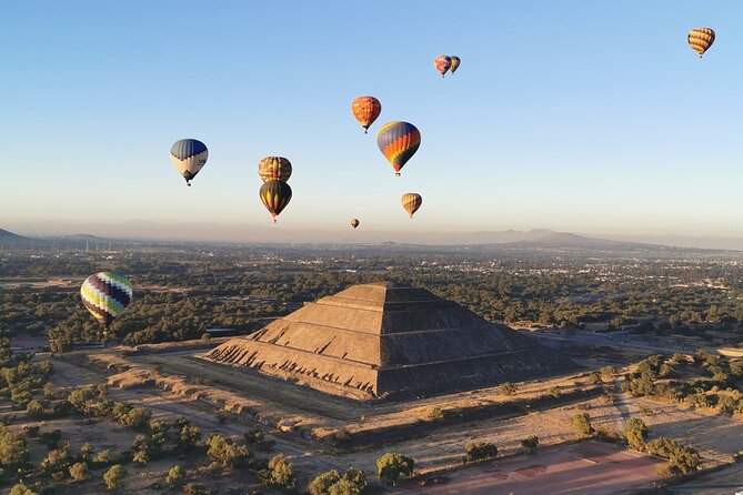Hot Air Balloon Flight over Teotihuacán - Coffee, balloon inflation, and photo time before takeoff