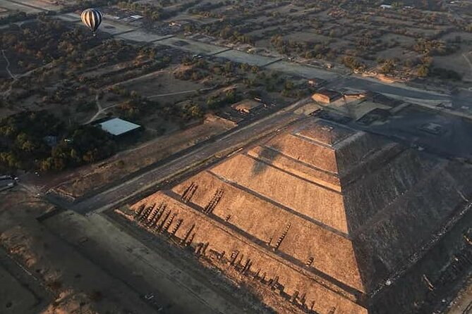 Hot air balloon from CDMX and Restaurant la Gruta (ORIGINAL) - Sunrise Hot Air Balloon From Teotihuacán: Worth the 5:00 am alarm