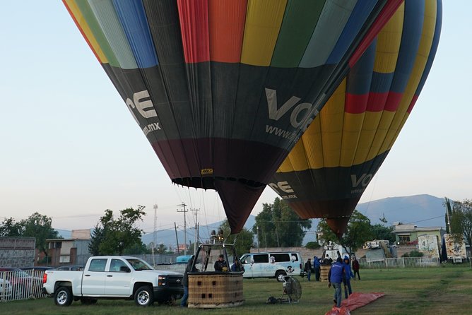 Hot Air Balloon Ride and Teotihuacan Pyramids Excursion - Light breakfast, wine, and the timing before Teotihuacan