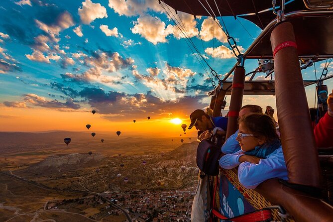 Hot Air Balloon Ride over Teotihuacan - Teotihuacán on the Ground: Walking, Learning, and Climbing