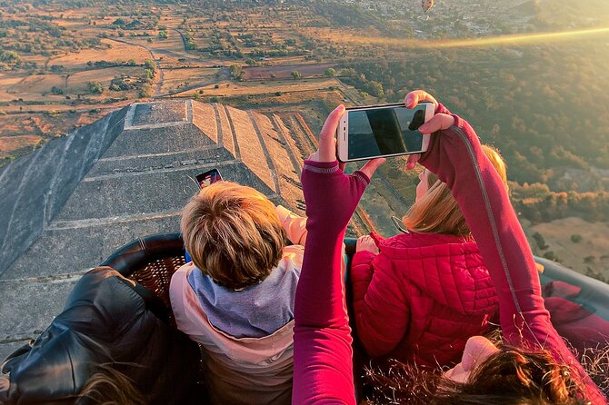 Hot Air Balloon Ride Over Teotihuacán Pyramids from Mexico City - Who should book this balloon ride over Teotihuacán?