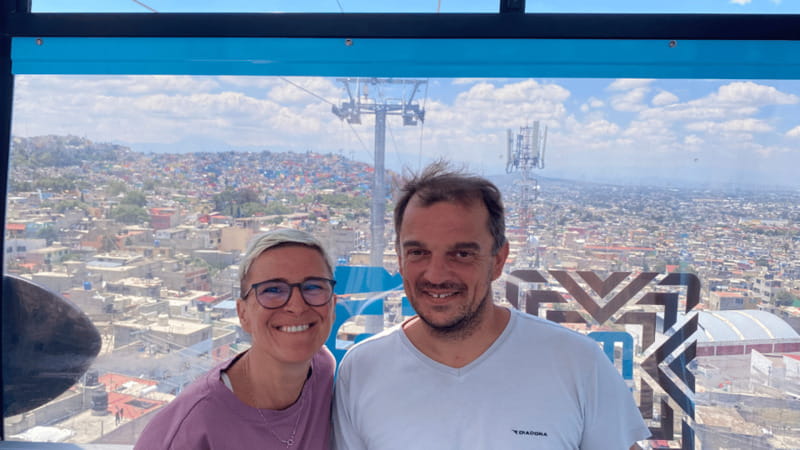 Iztapalapa: Cable Car Tour and Urban Art From the Heights - Metro first, cable car next: how you get the “from above” effect