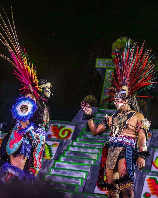 La Llorona, Live Show in the Canals of Xochimilco. - Boarding the canals: how the La Llorona live show works on the trajinera