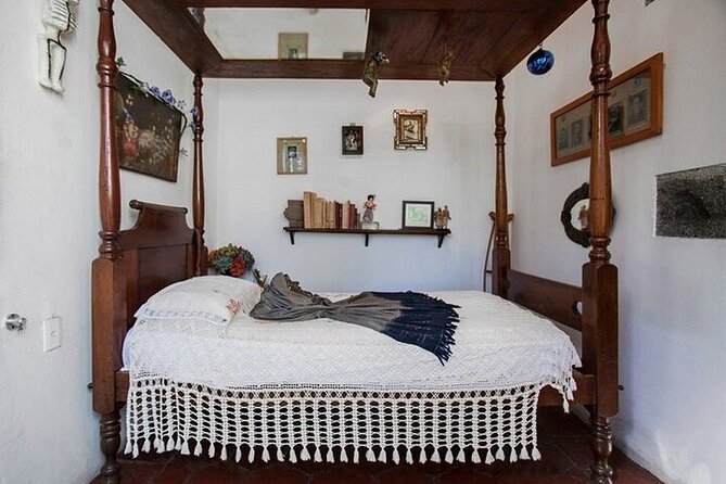 Last Minute Frida Kahlo Museum Ticket & Written Guide of Coyoacan - Meeting point and timing: planning 1–2 hours that actually feels smooth